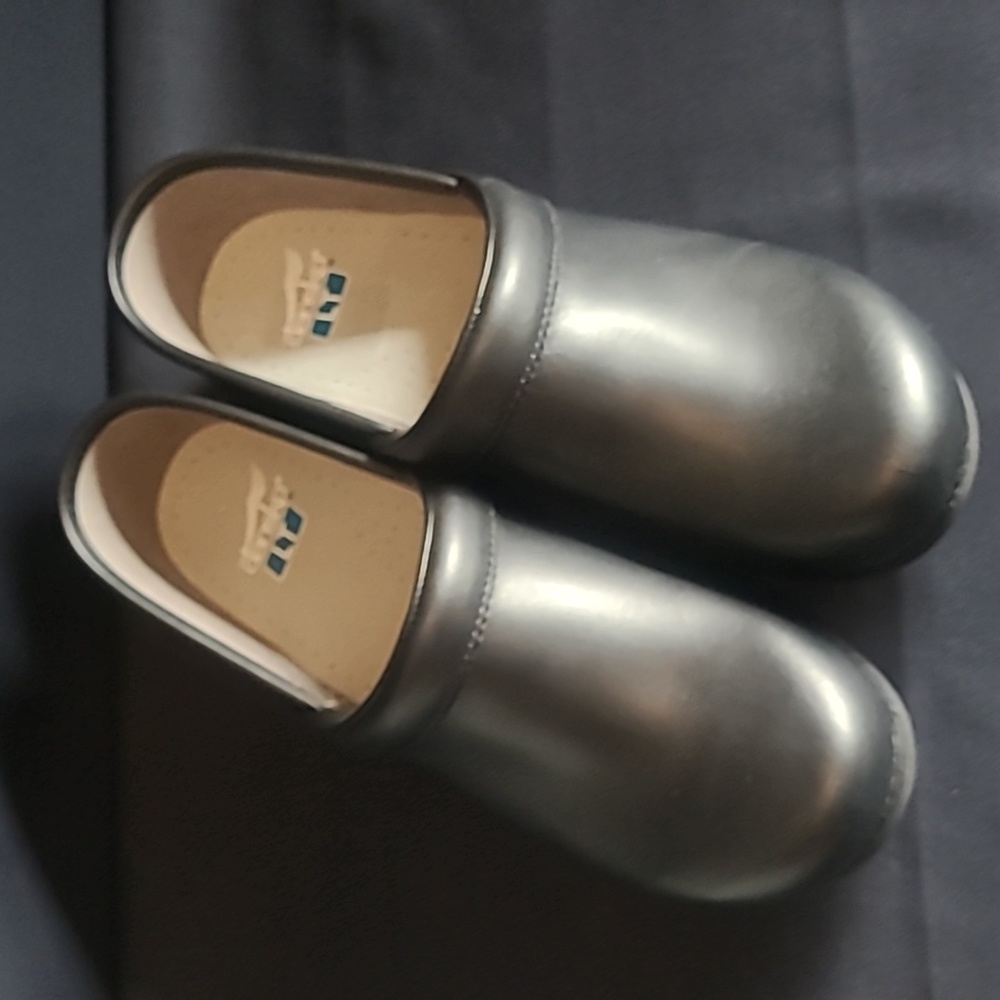 Women's Dansko LT Pro 40